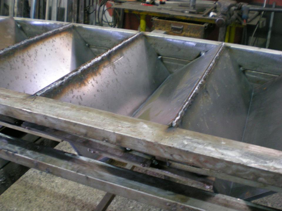 SCALE IN CORTEN