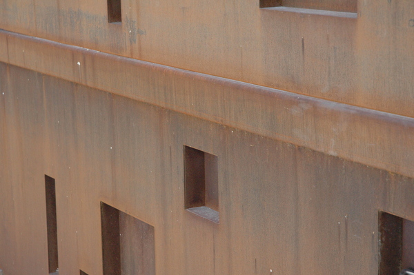 CANCELLI IN LAMIERA CORTEN