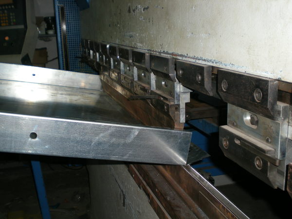 PRESSOPIEGATURA LAMIERE