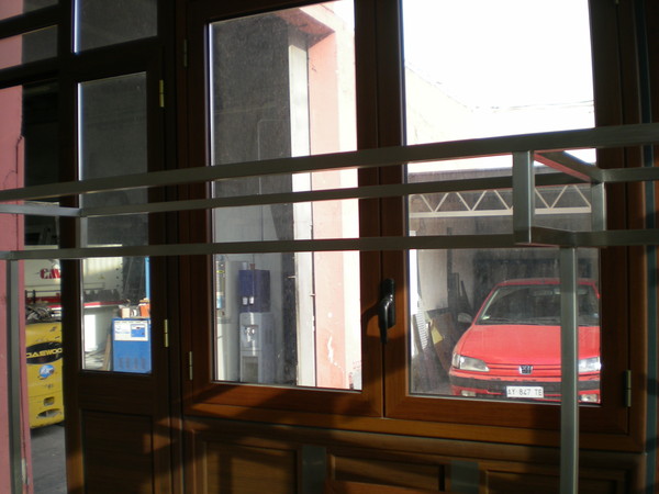 APPENDERIE IN ACCIAIO INOX PER NEGOZI D'ABBIGLIAMENTO