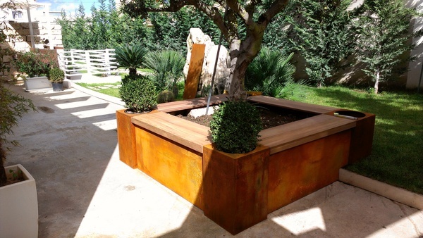 FIORIERE IN CORTEN