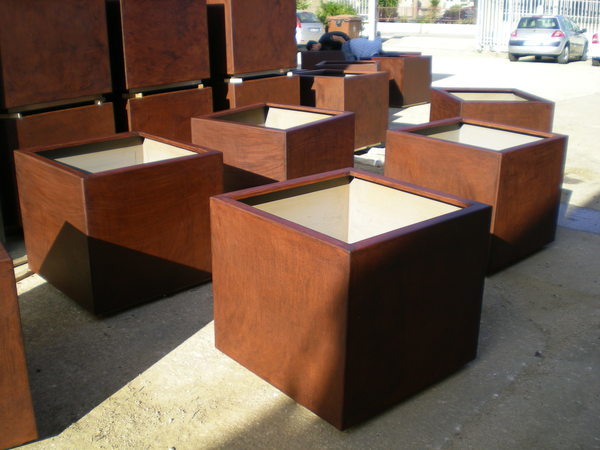 FIORIERE IN CORTEN