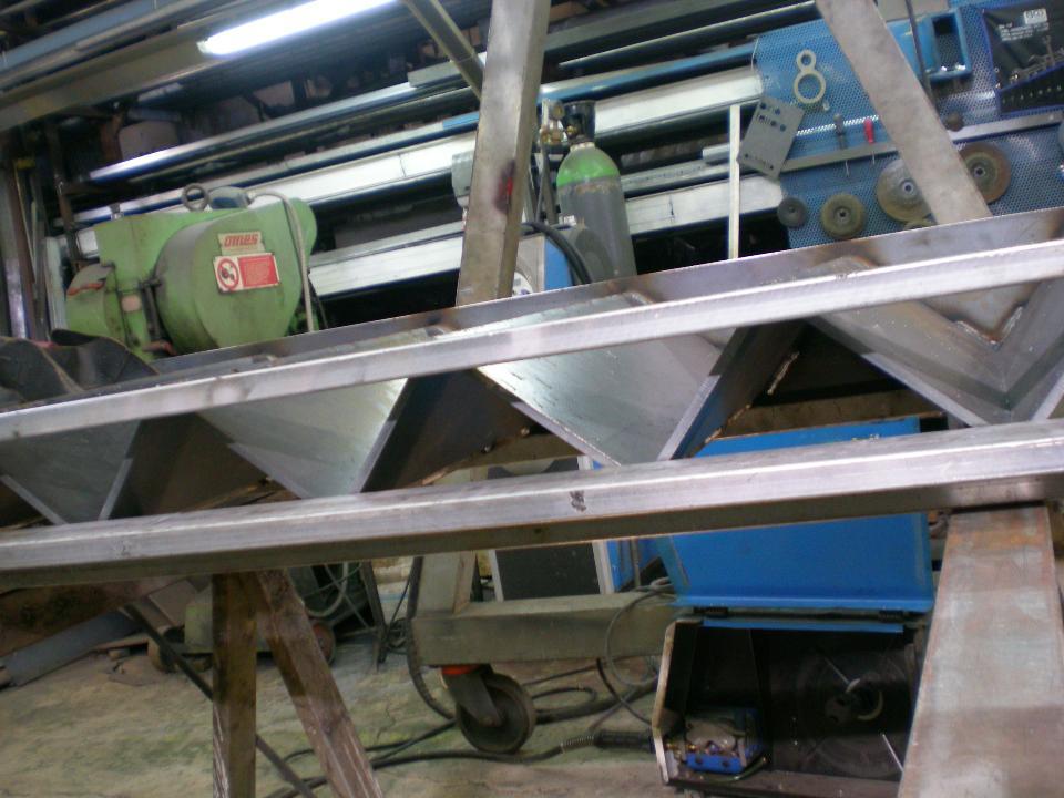 SCALE IN CORTEN