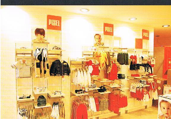 ARREDAMENTO PER NEGOZI IN FRANCHISING