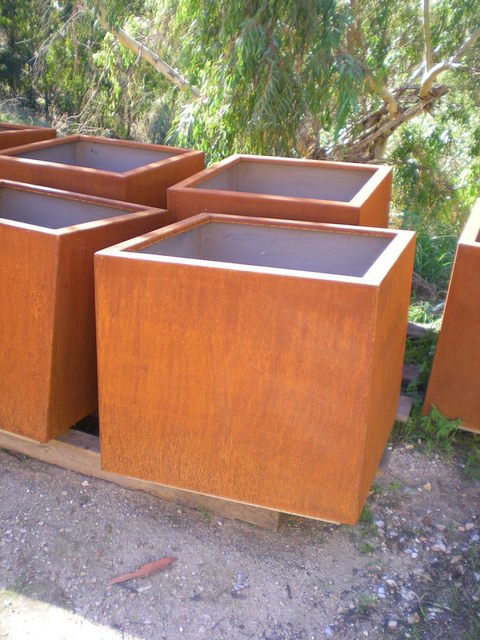 FIORIERE IN CORTEN