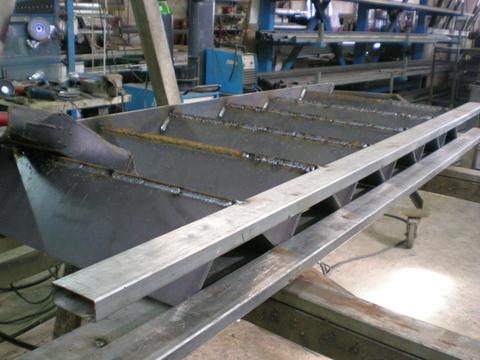SCALE IN CORTEN