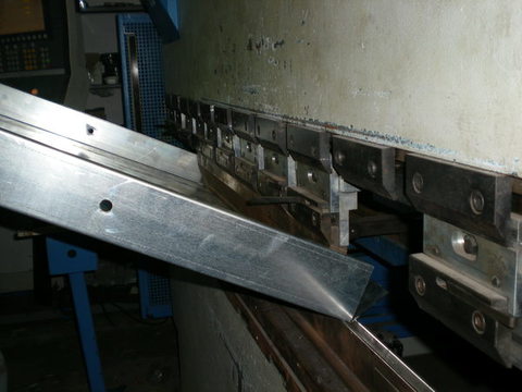 COMPONENTI METALLICI PER PISCINE