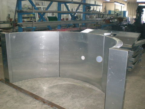 COMPONENTI METALLICI PER PISCINE