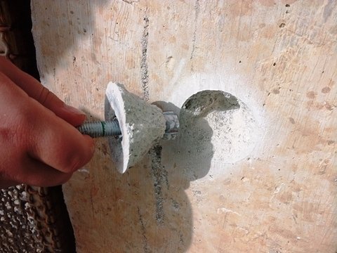 Prova Pull Out  - determinazione della forza di estrazione - UNI EN 12504-3