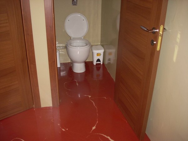Realizzazione Pavimenti in Resina con decorazione a Palermo