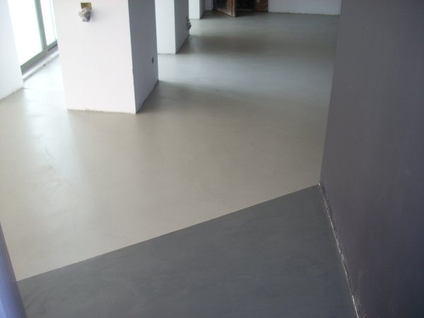 Pavimenti in Resina Spatolati  per interno ed esterno in Sicilia