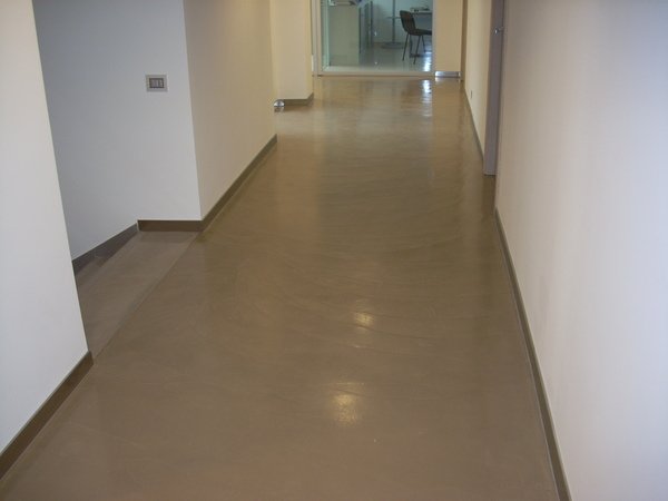 Realizzazione Pavimenti in Resina Spatolata a Catania
