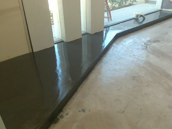 Realizzazione Pavimenti in Resina Spatolata in Sicilia