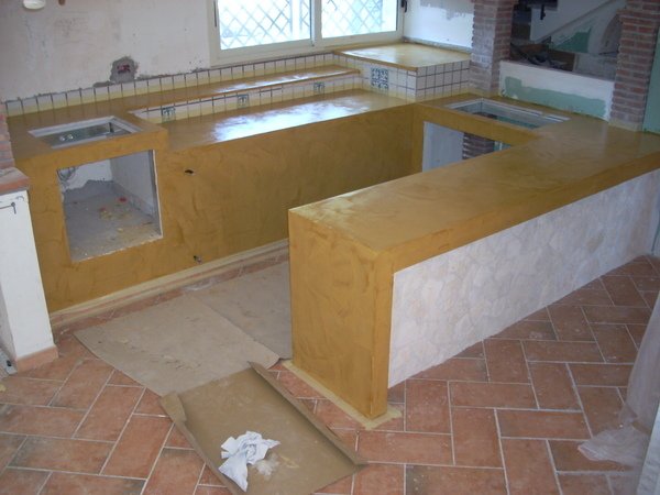 Realizzazione Pavimenti in Resina Spatolati in Sicilia