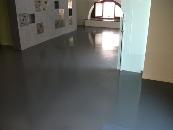 Pavimenti in Resina Spatolati per interno ed esterno a Enna e in Sicilia