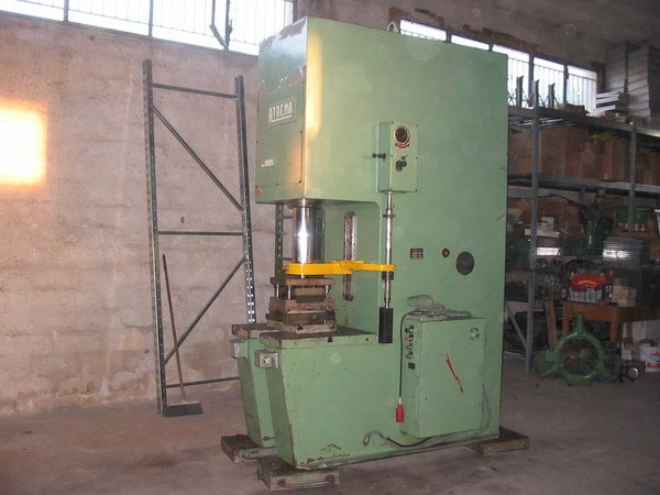 PRESSA  IDRAULICA ATREMA K 50