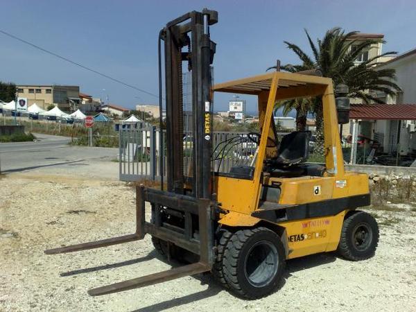 CARRELLO ELEVATORE DETAS SH 40