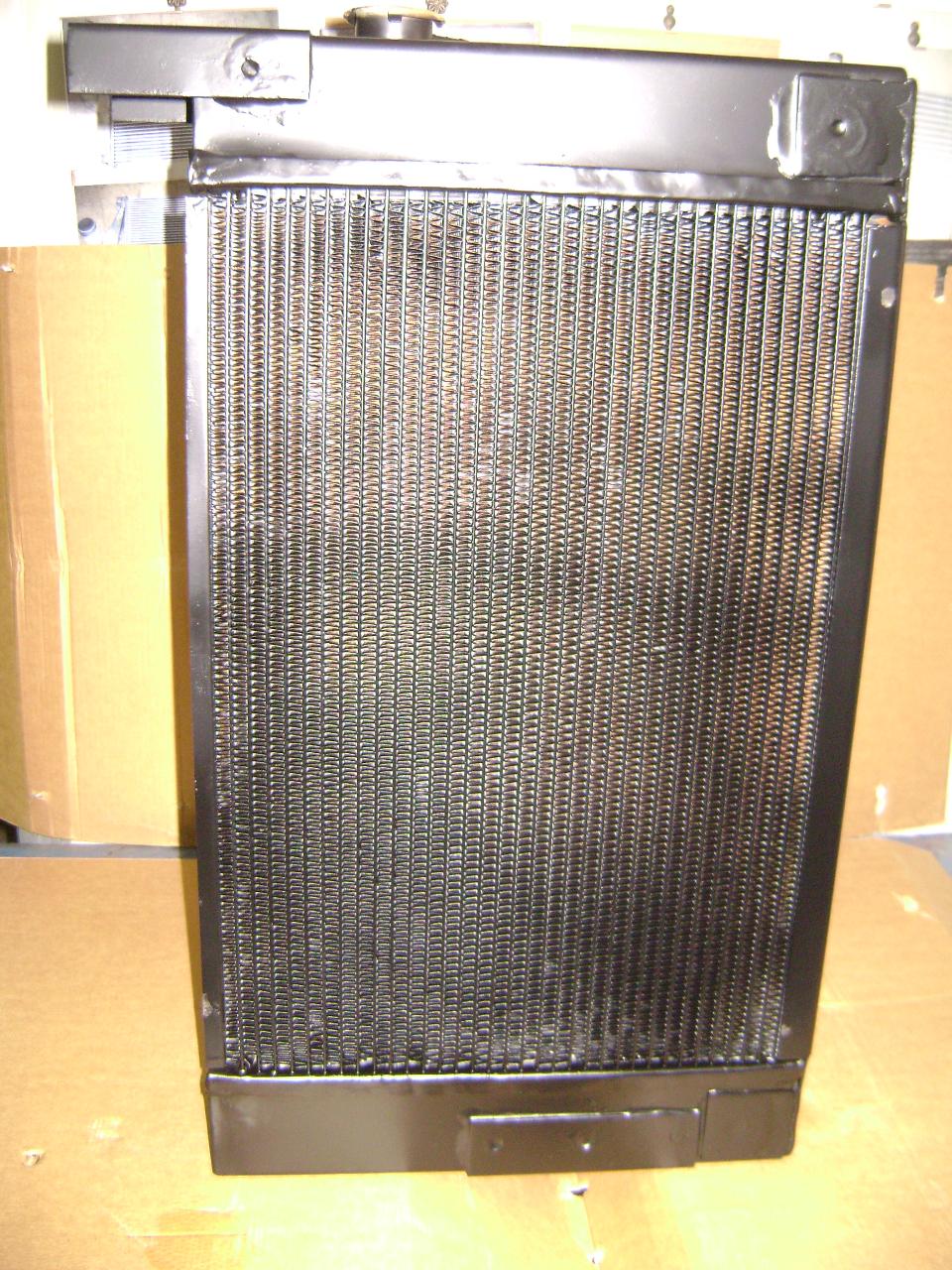 Costruzione Radiatore Acqua VENDEMMIATRICE  PELLENC-VOLENTIERI 3200