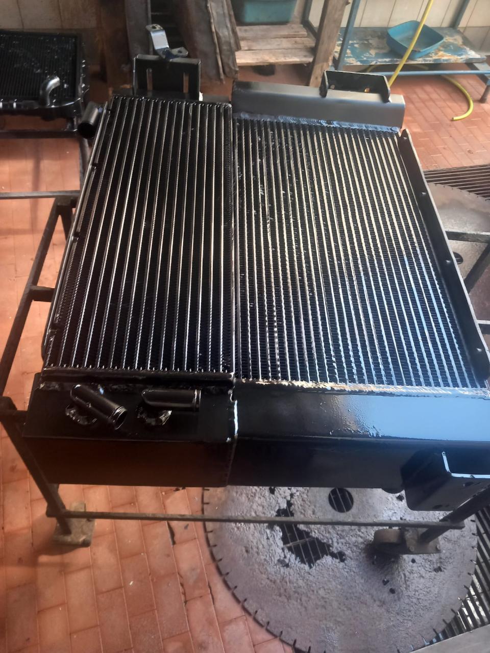 RADIATORE OLIO VENDEMMIATRICE N.H BRAUN 9060L
