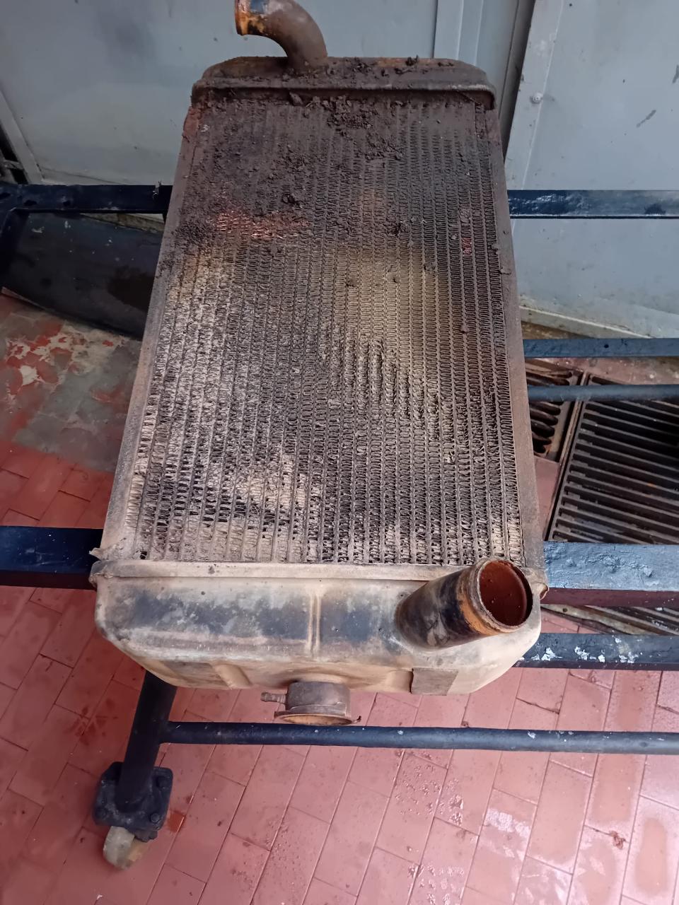 RADIATORE ACQUA ESCAVATORE BOBCAT