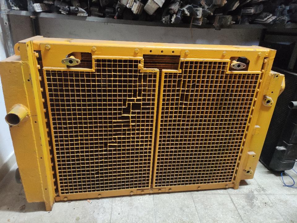 RADIATORE ACQUA KOMATSU 75 D S3