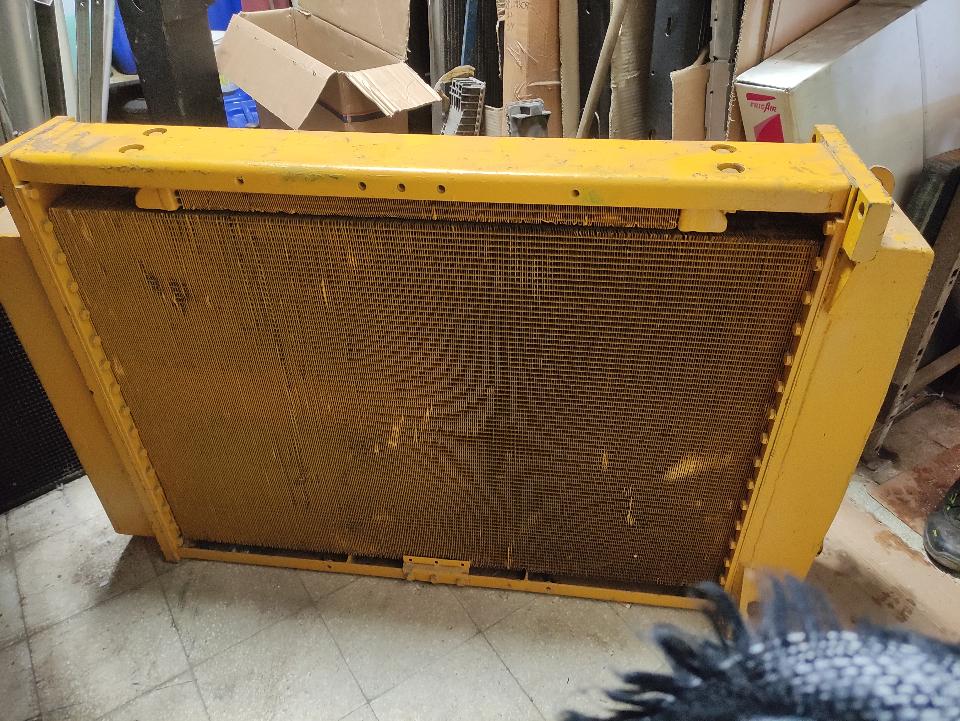 RADIATORE ACQUA KOMATSU 75 D S3