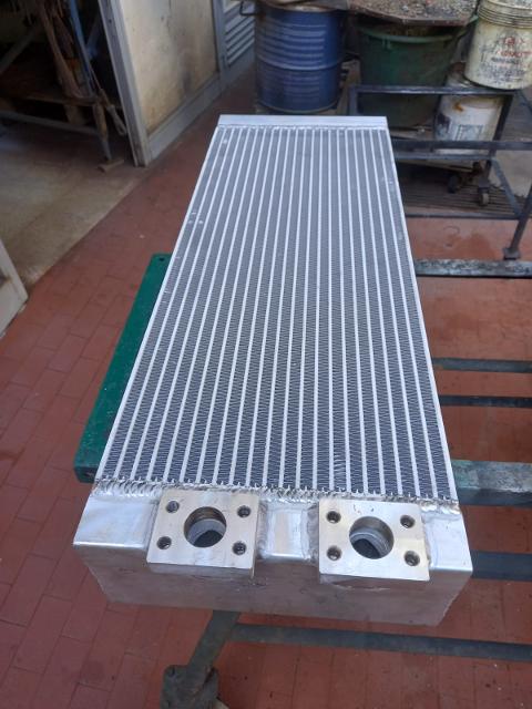 RADIATORE OLIO VOLVO EC 160