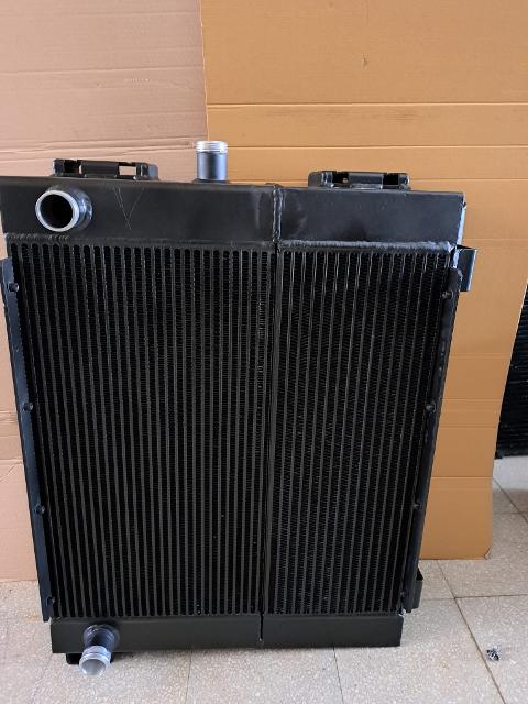RADIATORE OLIO VENDEMMIATRICE N.H BRAUN 9090L