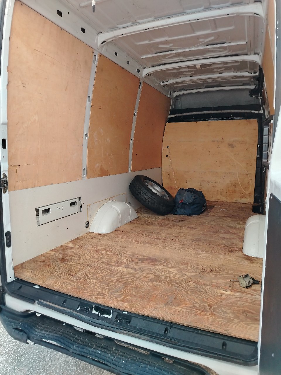 Iveco Daily 35S12 FURGONE PASSO MEDIO Diesel