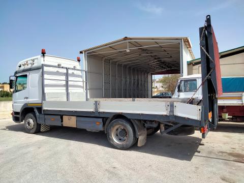 Mercedes-Benz 500 1223 PIANALE CON RAMPA DI CARICO Diesel