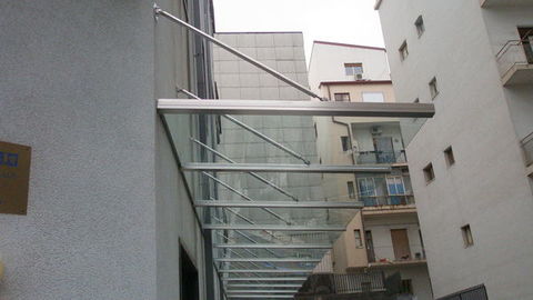 Pensilina in acciaio inox e vetro ETNAINOX
