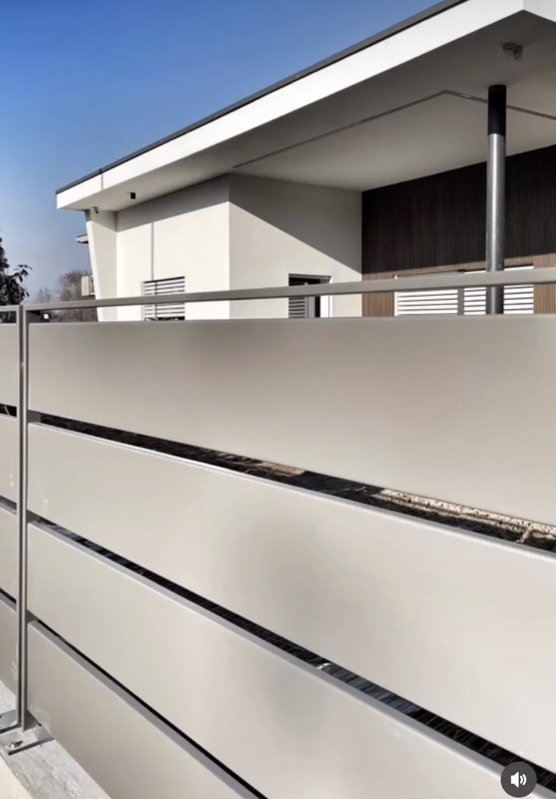Lavorazione balconi, parapetti e corrimano in ferro