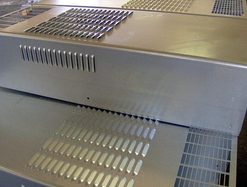 PUNZONATURA-TRANCIATURA  CNC CONTO TERZI