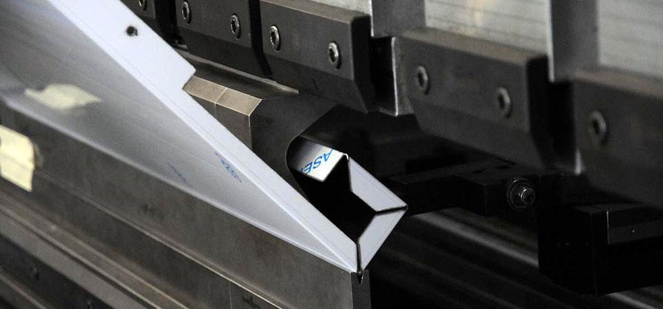 Piegatura-sagomatura lamiera CNC conto terzi