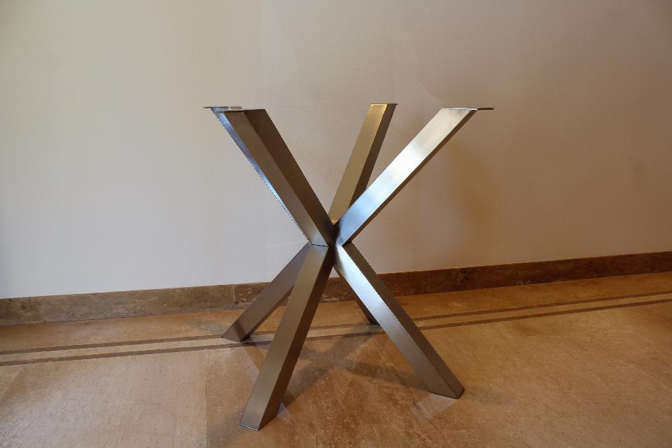 TAVOLO/CONSOLLE IN ACCIAIO INOX-TABLE STRUCTURE IN STAINLESS STEEL