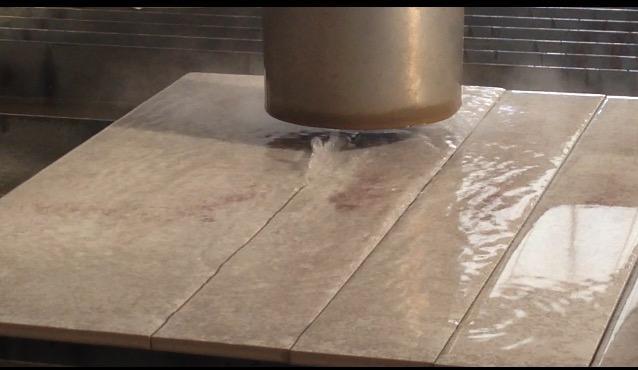 Taglio  getto acqua : marmo, graniti, pietra, piastrelle, gres e agglomerati tecnici