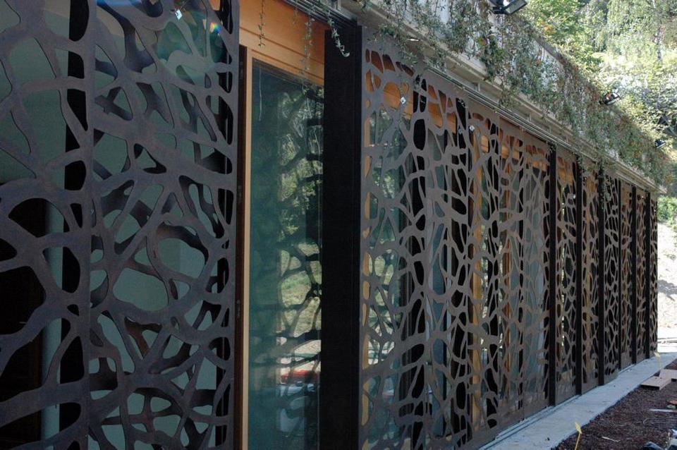 Divisori/Pannelli decorati in lamiera alluminio, corten e acciaio