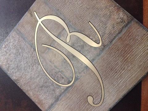 LETTERA IN OTTONE