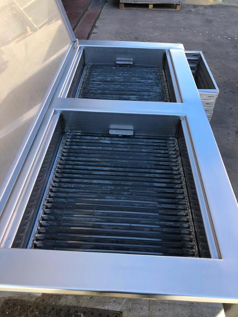 BARBECUE IN ACCIAIO INOX AISI 304 CON GRIGLIA fervin sas incasso e non