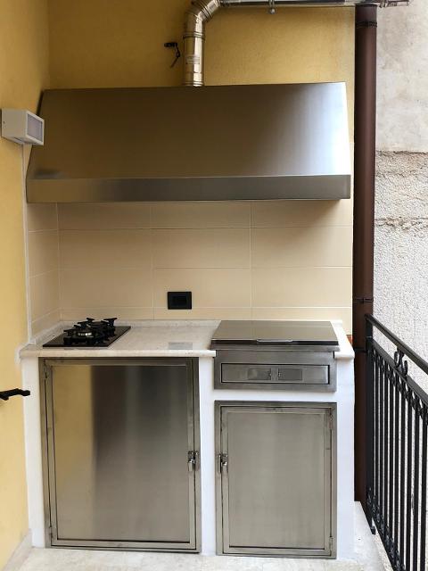 BARBECUE IN ACCIAIO INOX AISI 304 CON GRIGLIA fervin sas incasso e non