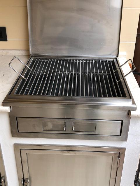 BARBECUE IN ACCIAIO INOX AISI 304 CON GRIGLIA fervin sas incasso e non