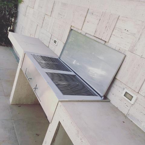 BARBECUE IN ACCIAIO INOX AISI 304 CON GRIGLIA fervin sas incasso e non
