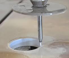 Taglio  getto acqua : marmo, graniti, pietra, piastrelle, gres e agglomerati tecnici