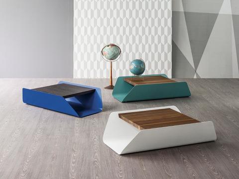 Tavolo in lamiera di design