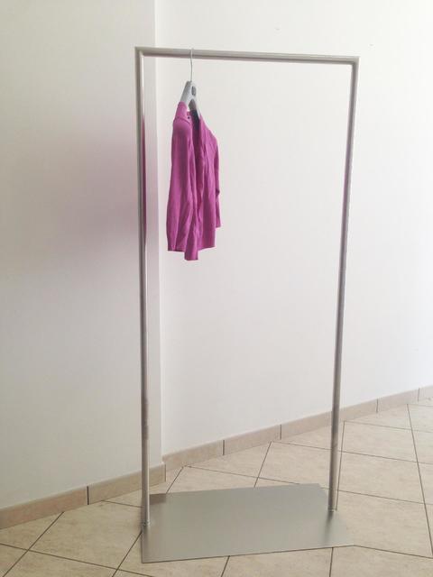 ARREDAMENTO PER NEGOZIO IN ACCIAIO INOX-FURNITURE STORE IN STAINLESS STEEL