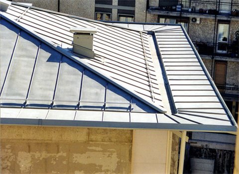 Copertura tetti: in rame, alluminio preverniciato, zintek, acciaio e lamiera preverniciata