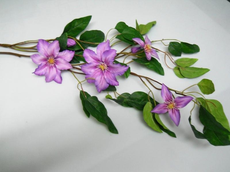 Clematis Fiorita x 3 in poliester - Sconti per Fioristi e Aziende - Artificiale