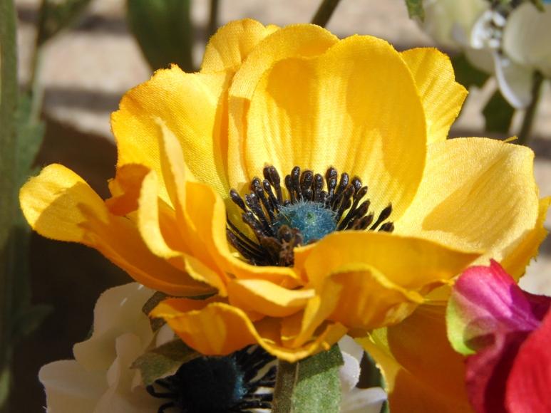 Anemoni spray x 2 H 56 in poliestere - Sconti per Fioristi e Aziende .