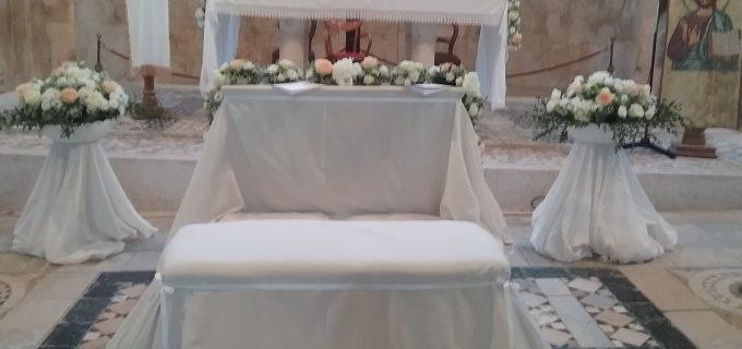 Complementi per Copri Inginocchiatoio  - in Velluto Bianco . - Sconti per Fioristi e Wedding
