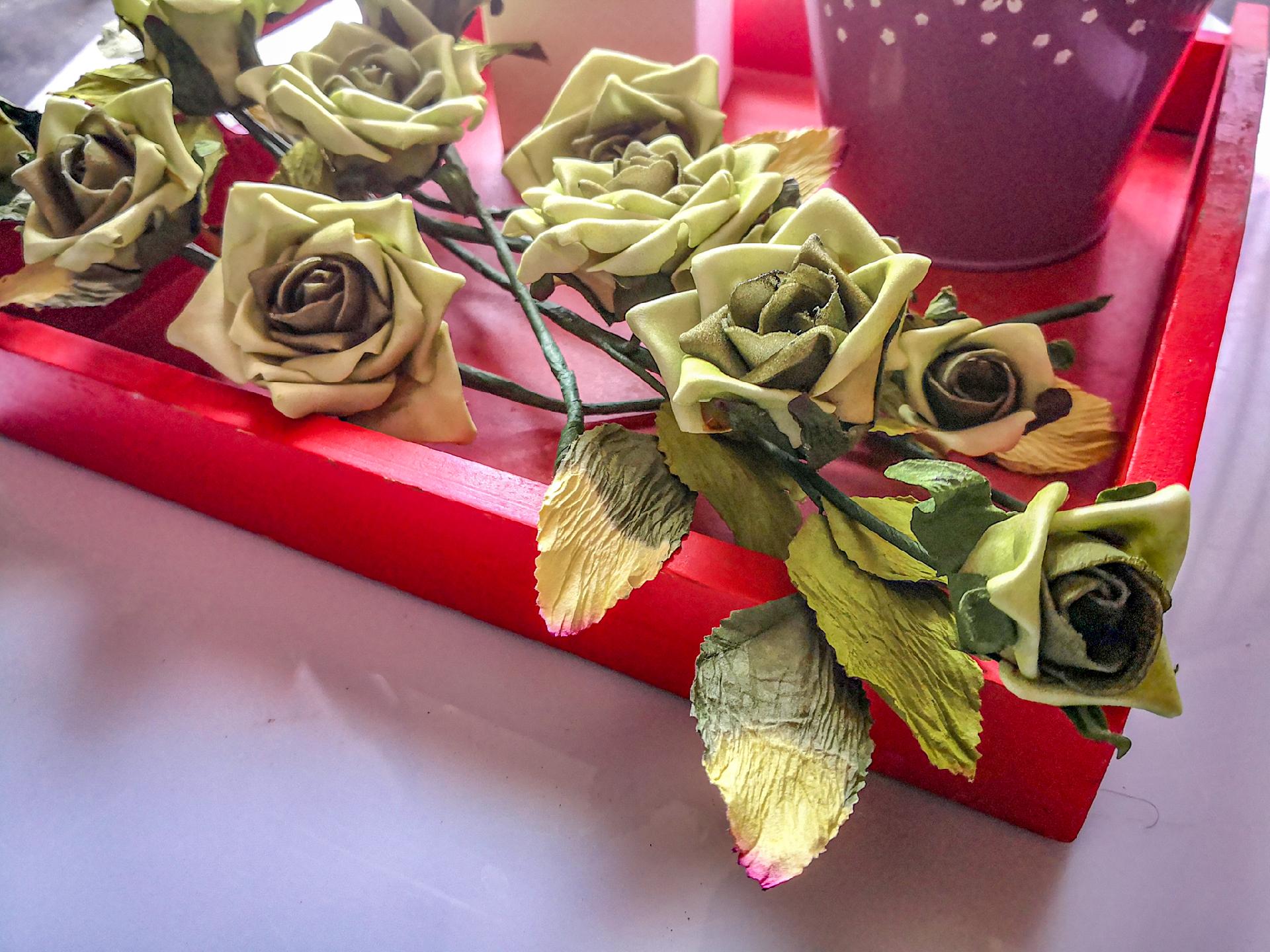 Rose Tralcio x 3 Artificiali  - Sconti per Fioristi e Aziende - in Polifoam
